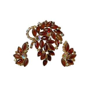 1960s Delizza & Elster Brown Glass AB Rhinestone Stylized Leaf  Demi Parure